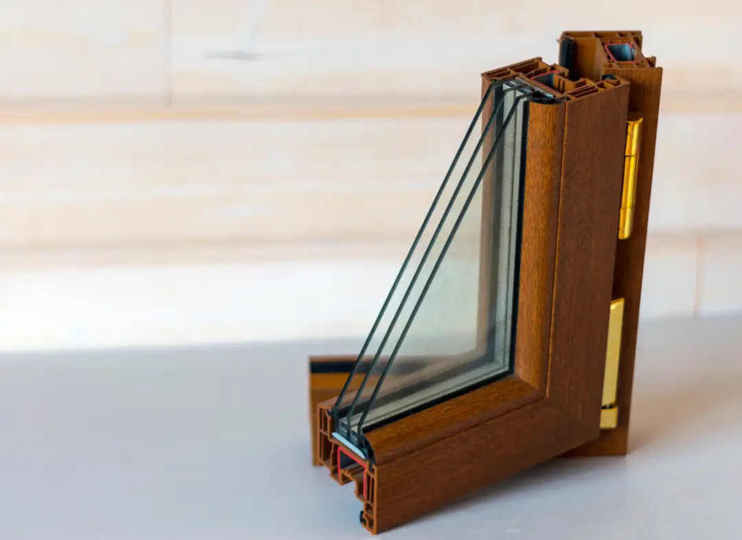 Installation de fenêtre en bois sur mesure Caveirac